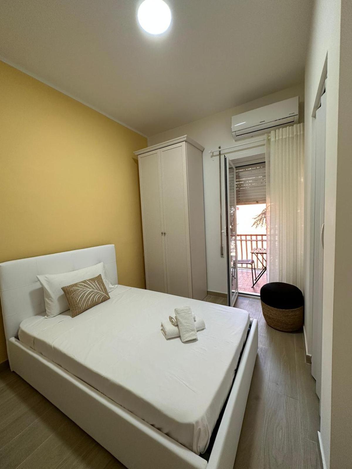 The Roman Guesthouse ภายนอก รูปภาพ