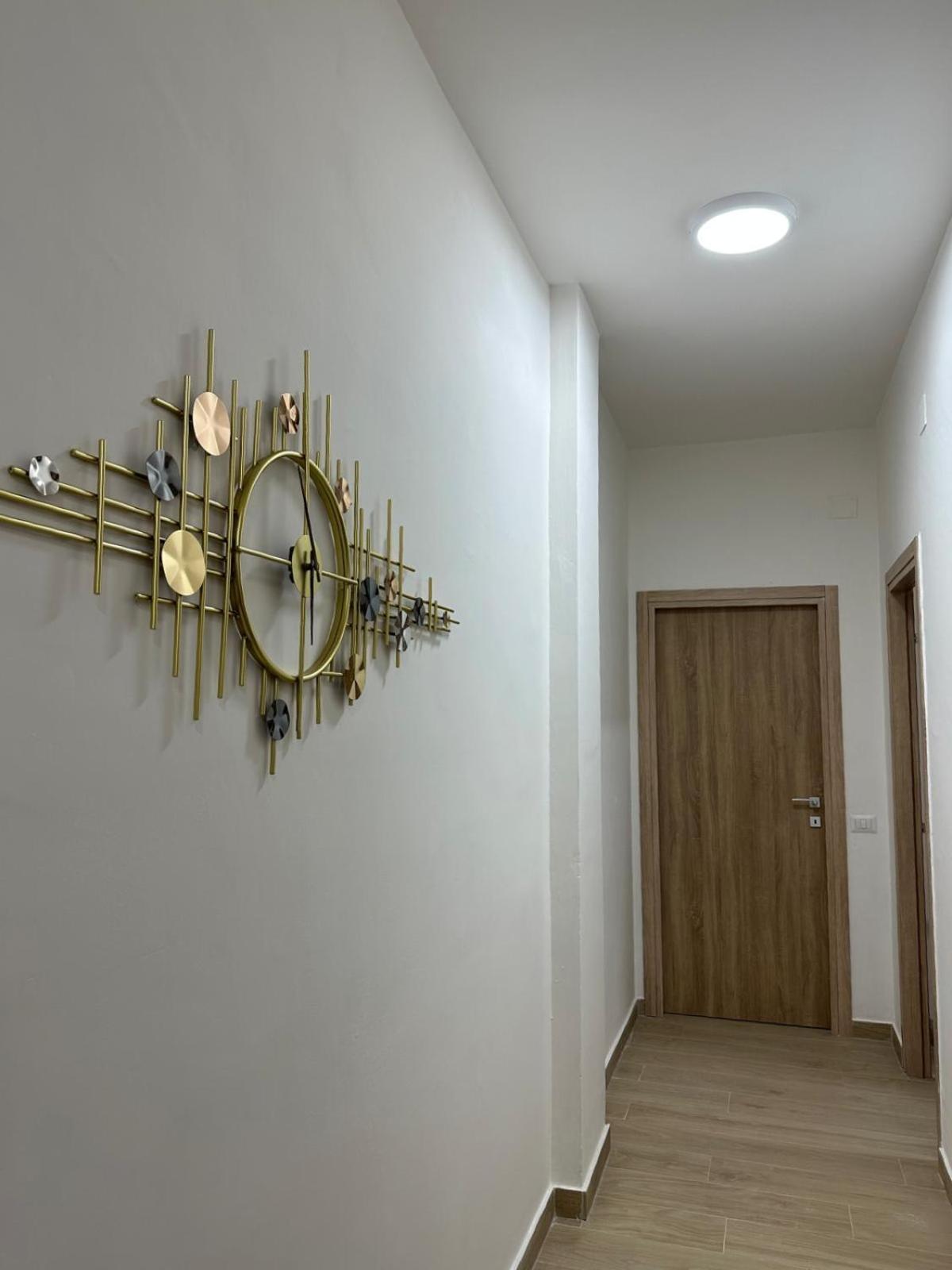 The Roman Guesthouse ภายนอก รูปภาพ